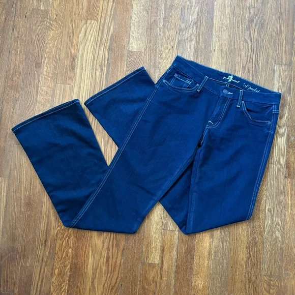 7 For All Mankind A Pocket Flare Jeans - Picture 6 of 8